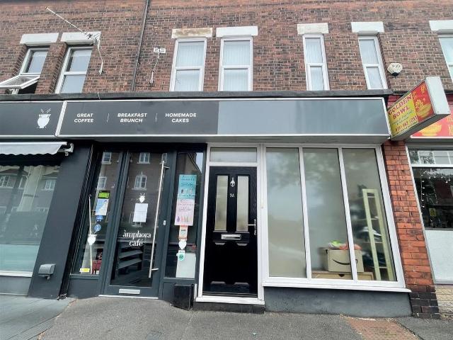 Flat for rent in Sale, Trafford