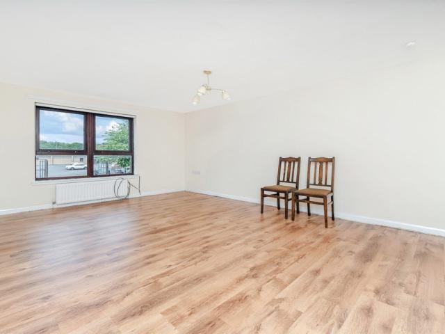 Flat for rent in Woodside, Scotland