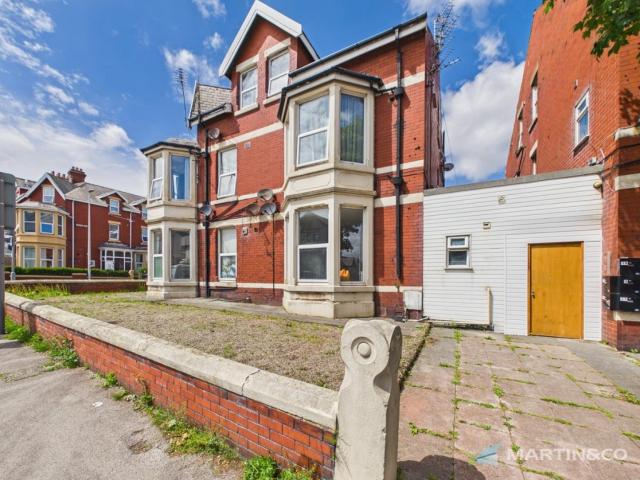 Flat for rent in Revoe, Blackpool