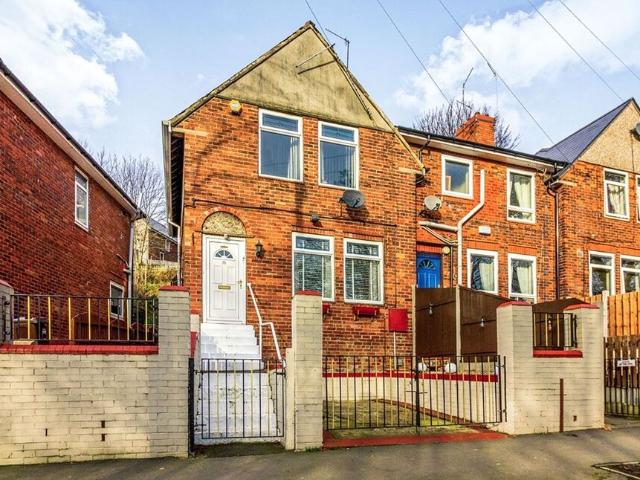 Flat for rent in Firth Park, South Yorkshire