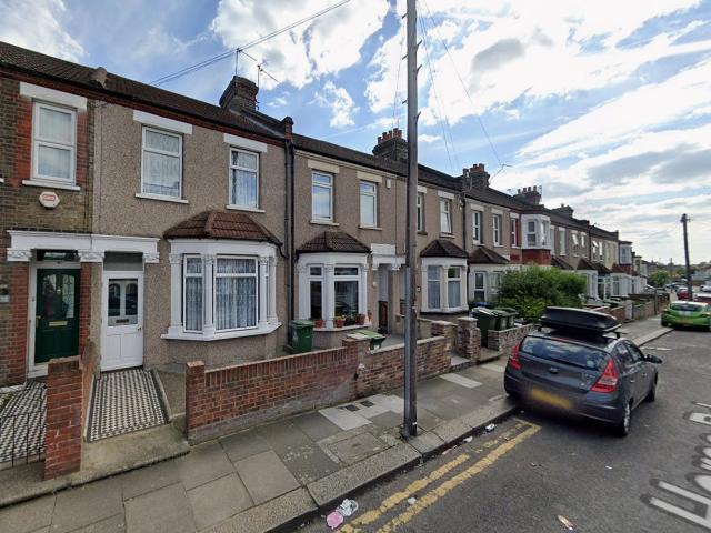 Flat for rent in London Borough of Bexley, Greater London