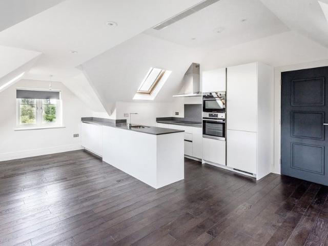 Flat for rent in Norwood Hill, Red Hill