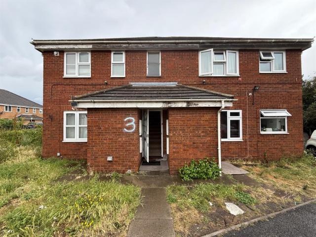 Flat for rent in Scrattons Farm, Greater London