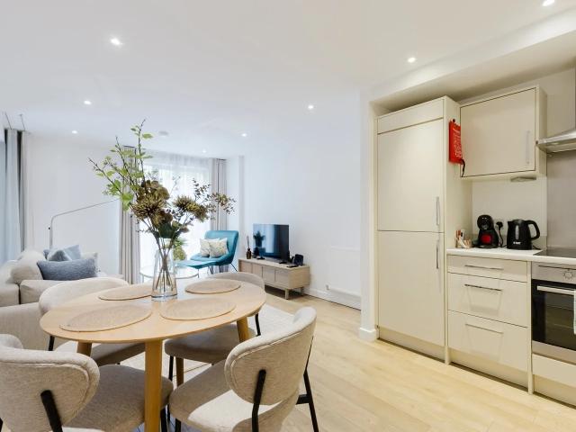 Flat for rent in Kennington, Greater London