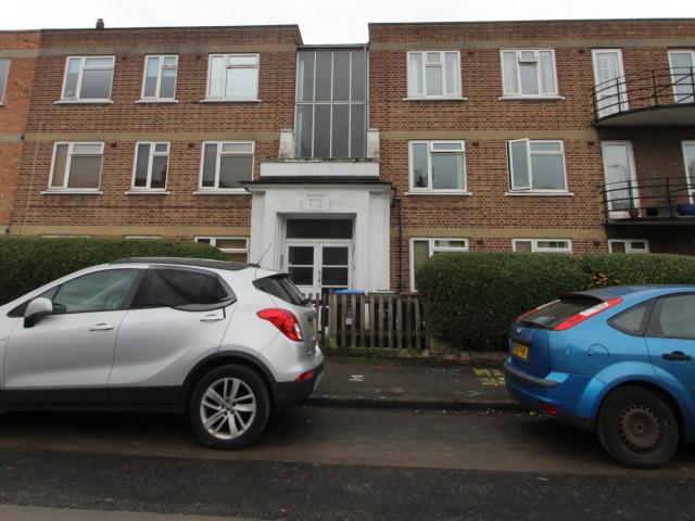 Flat for rent in Penge, Greater London