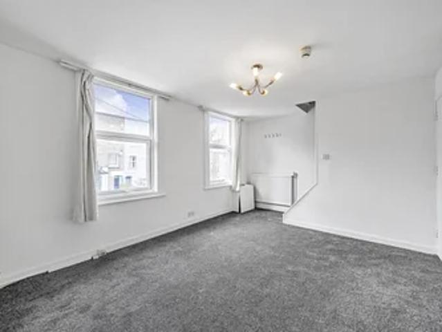 Flat for rent in London Borough of Croydon, Greater London