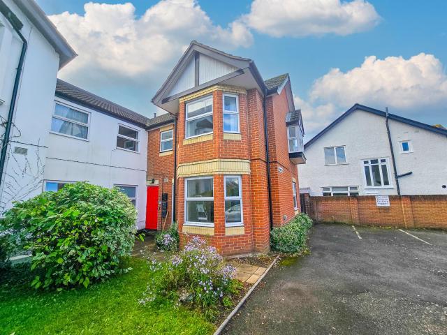 Flat for rent in Hill, City Of Southampton
