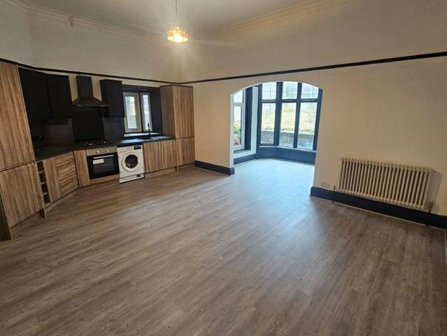 Flat for rent in Claughton, Oxton