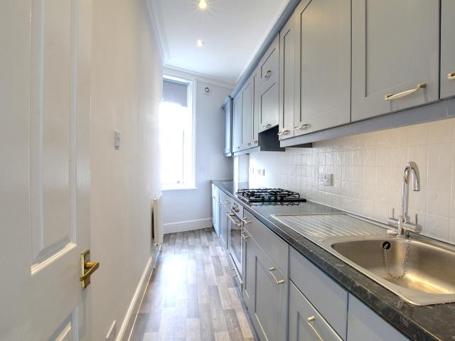Flat for rent in London Borough of Wandsworth, Greater London