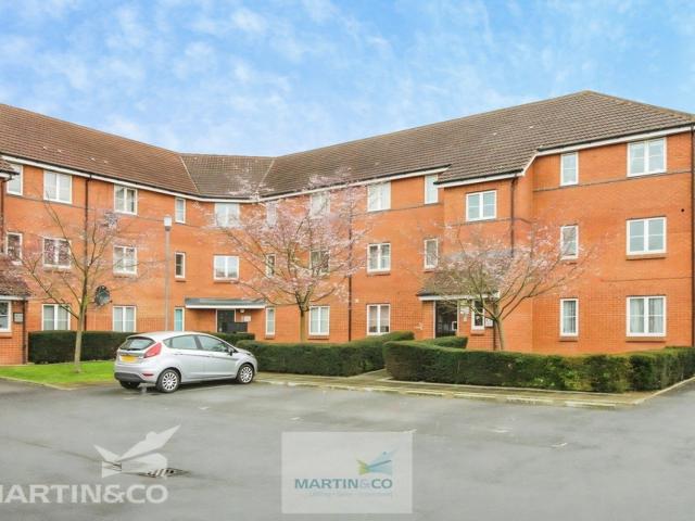 Flat for rent in The Ryde, Fretherne