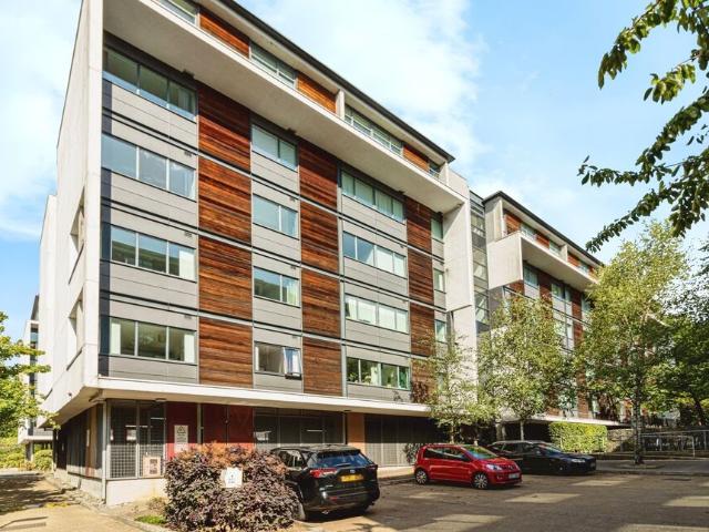 Flat for rent in Lower Edmonton, Greater London