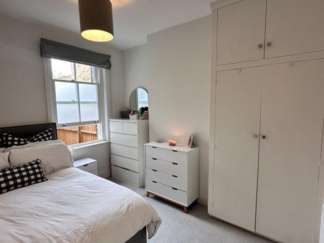 Flat for rent in London Borough of Hammersmith and Fulham, Greater London