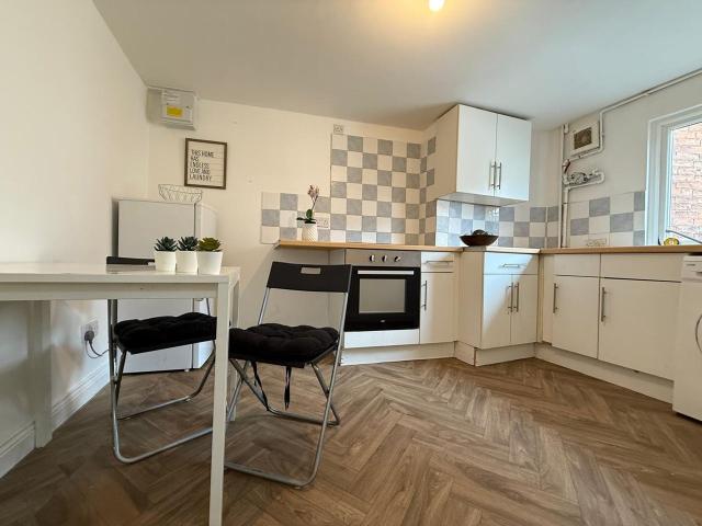 Flat for rent in St Matthew's, Old Wharf