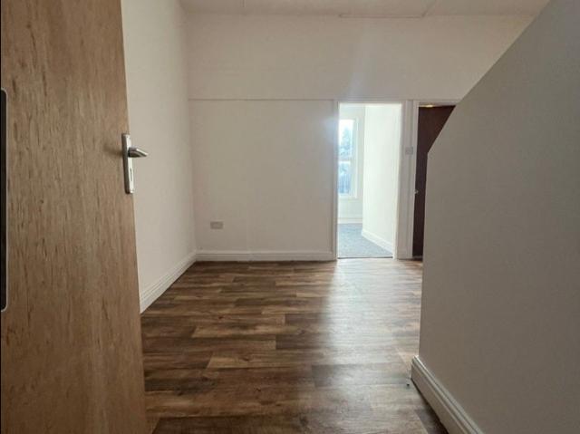 Flat for rent in Spinney Hills, Old Wharf
