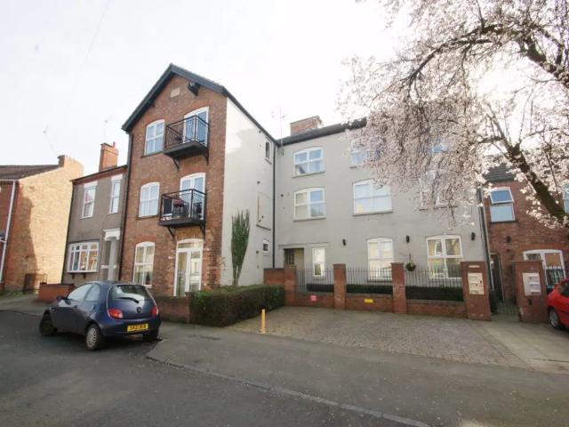 Flat for rent in New Bilton, Warwickshire