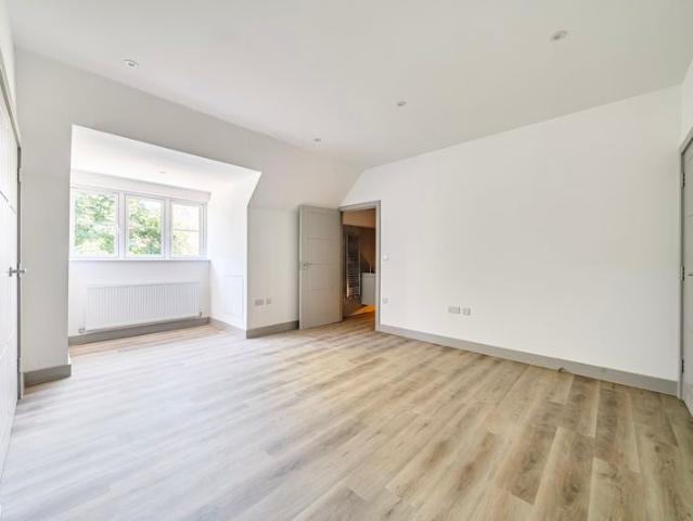 Flat for rent in Cross In Hand, East Sussex