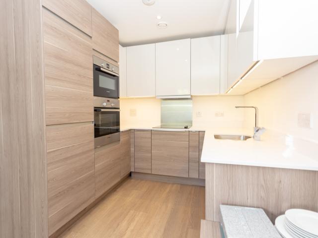Flat for rent in London Borough of Lewisham, Greater London