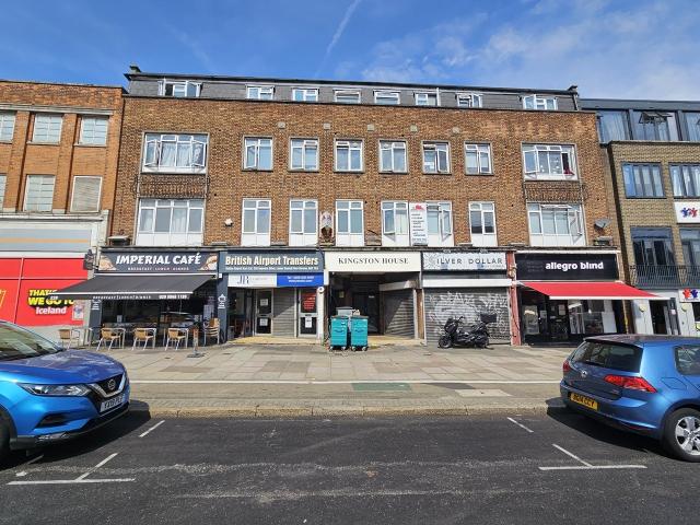Flat for rent in London Borough of Harrow, Greater London
