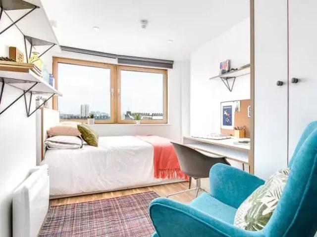 Flat for rent in Sands End, Greater London