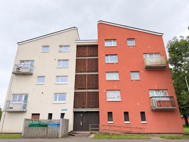 Flat for rent in Tulloch, Moneydie