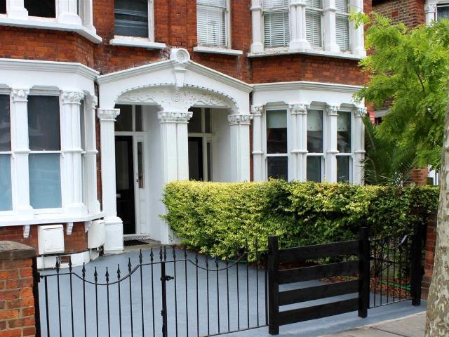 Flat for rent in London Borough of Lewisham, Greater London