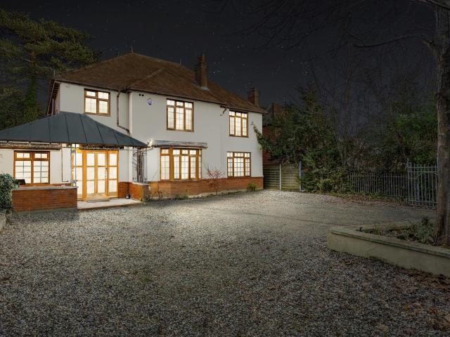 Flat for rent in Navestock Side, Essex