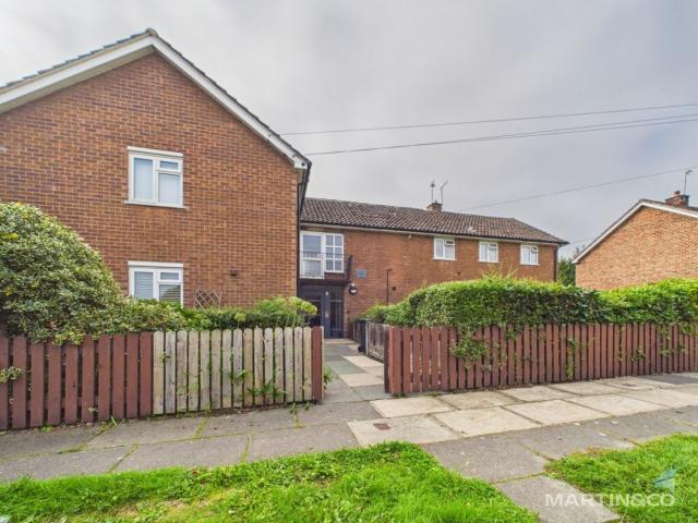 Flat for rent in Overchurch Hill, Moreton