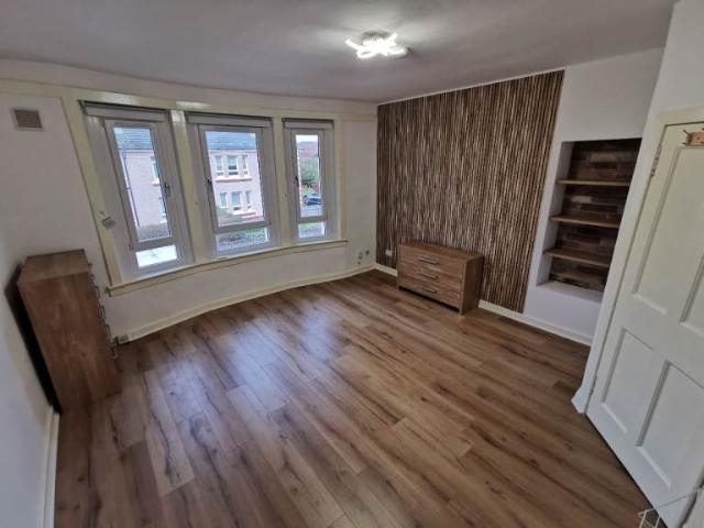 Flat for rent in Carntyne, Glasgow