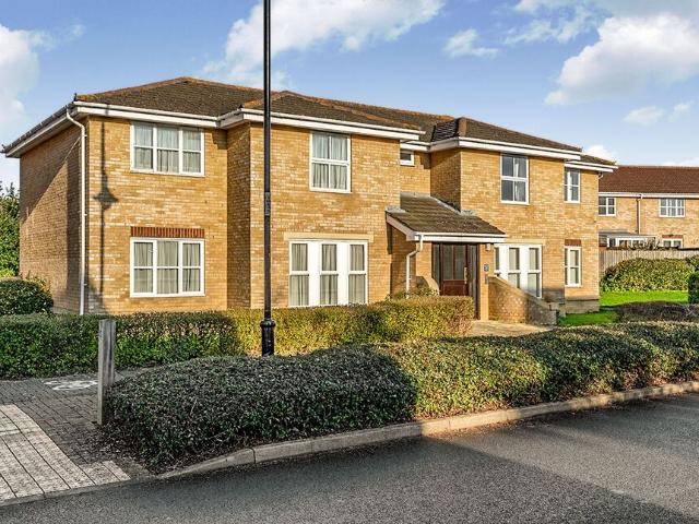 Flat for rent in St. Marys Island, Gillingham