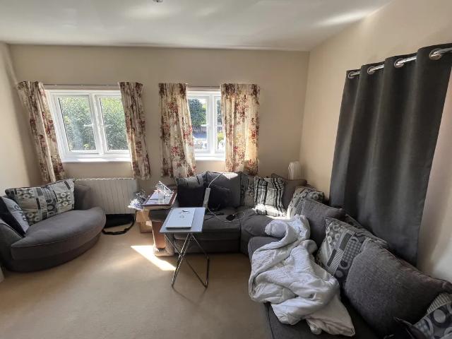 Flat for rent in Overslade, New Bilton