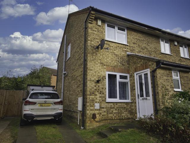 Flat for rent in Southfields, Northampton