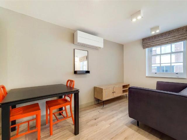 Flat for rent in Mayfair, Mayfair Flat for rent in Mayfair, Mayfair