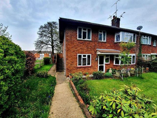 Flat for rent in Wooteys, East Hampshire