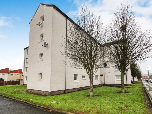 Flat for rent in Clydebank, Scotland
