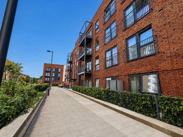 Flat for rent in Woolston, City Of Southampton
