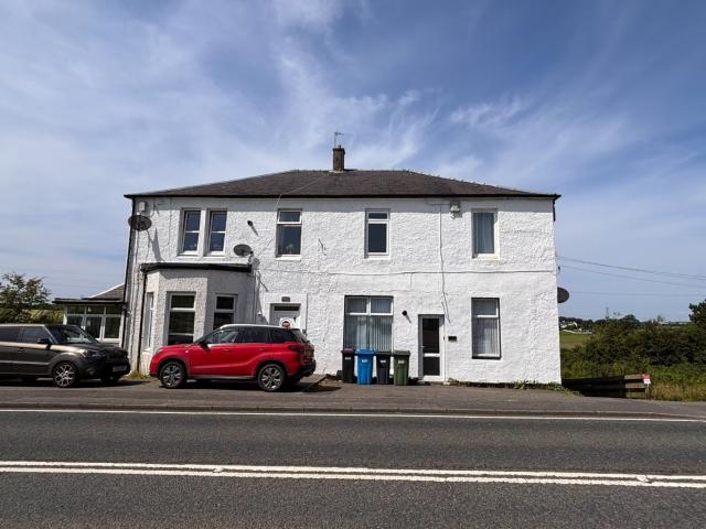 Flat for rent in Hillhead, Coylton
