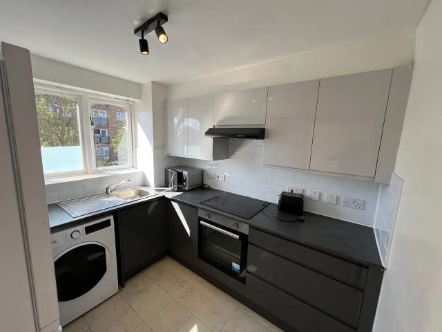Flat for rent in Monks Orchard, Kent