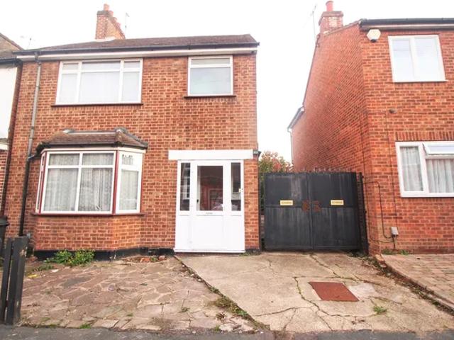 Flat for rent in North Watford