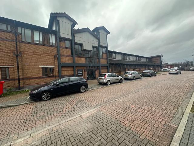 Flat for rent in Buckley Wells, Bury