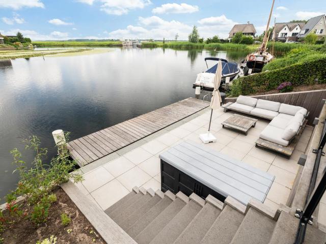 Appartement te huur in Blaricum, Noord Holland