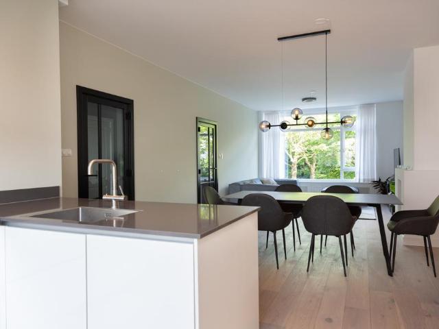 Appartement te huur in Bezuidenhout, Zuid Holland