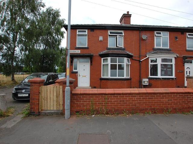 Flat for rent in Hurst, Greenheys