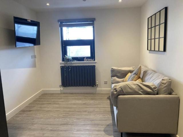 Flat for rent in Roby Mill, Lancashire