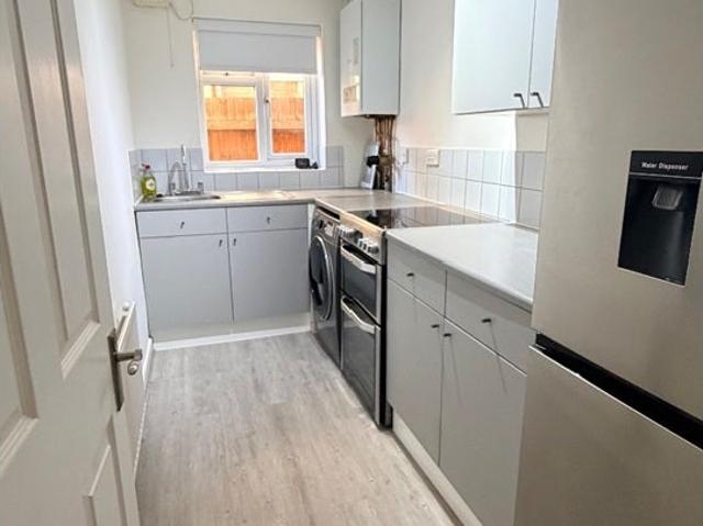 Flat for rent in Walderslade, Chatham