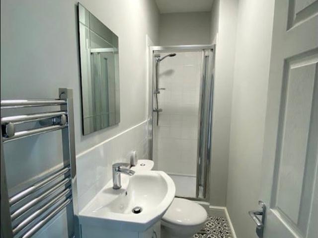 Flat for rent in Elm Park, Calderstones