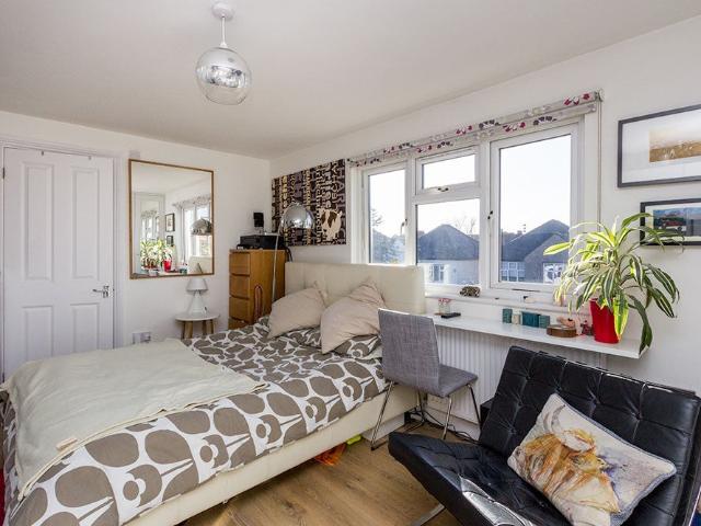 Flat for rent in Dollis Hill, Greater London