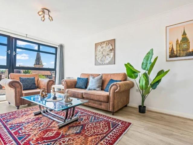 Flat for rent in Newtown, Reading