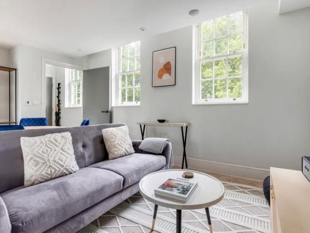 Flat for rent in Kennington, Greater London