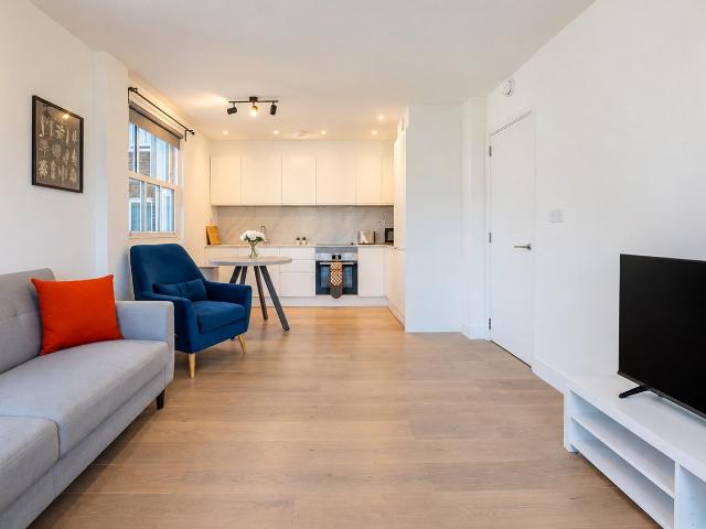 Flat for rent in Kennington Cross, Greater London