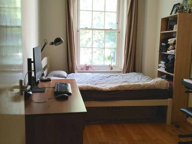 Flat for rent in South Lambeth, Greater London